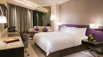 Gateway, Marco Polo Hotel