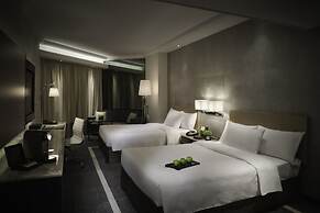 Gateway, Marco Polo Hotel