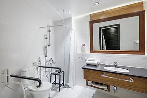 Crowne Plaza Helsinki by IHG
