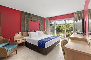 Pacific Bay Resort