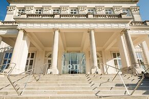 Austria Trend Hotel Schloss Wilhelminenberg