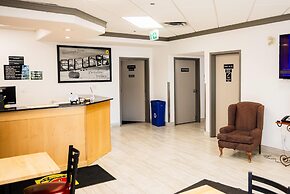 Super 8 by Wyndham Drayton Valley