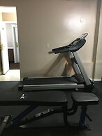 Super 8 by Wyndham Red Deer