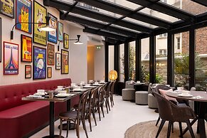 Hotel Moderniste