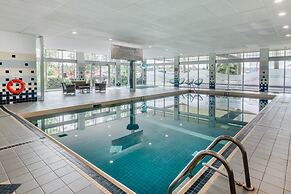 Super 8 by Wyndham Macleod Trail Calgary