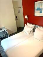 Hipotel Belgrand Edith Piaf
