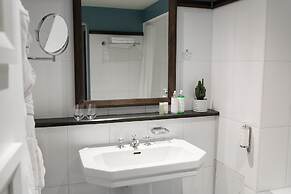 Grand Tonic Hotel & SPA NUXE