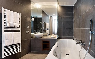 Radisson Blu Balmoral Hotel, Spa