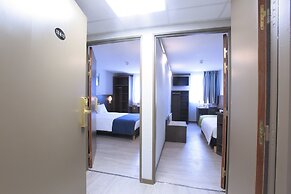 Brit Hotel Calais