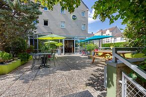 B&B HOTEL Chartres Centre Cathédrale