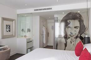 Hotel Renoir