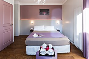 Modern Hotel