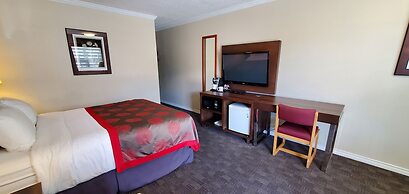 Grand Forks Inn