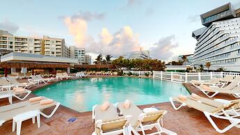 Park Royal Beach Cancun - All Inclusive