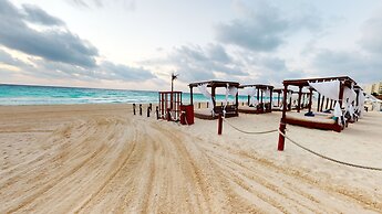 Park Royal Beach Cancun - All Inclusive