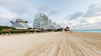 Park Royal Beach Cancun - All Inclusive