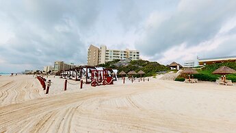 Park Royal Beach Cancun - All Inclusive
