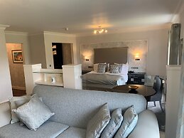 Mill Park Hotel
