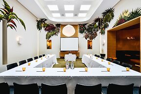 Hotel Marignan Champs - Elysées