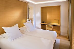 Hotel Marignan Champs - Elysées