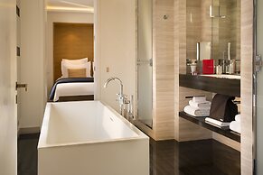 Hotel Marignan Champs - Elysées
