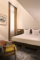 Hotel Marignan Champs - Elysées