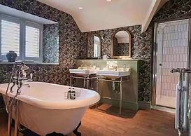 Manor House Hotel