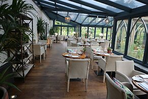 Manor House Hotel