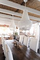 Villa Montana Beach Resort