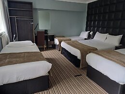 Kings Park Hotel