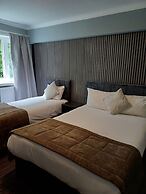 Kings Park Hotel