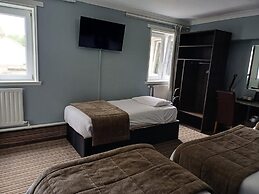 Kings Park Hotel