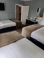 Kings Park Hotel