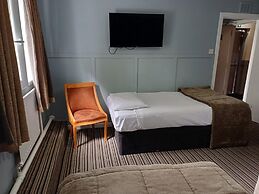 Kings Park Hotel