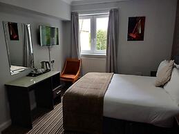 Kings Park Hotel