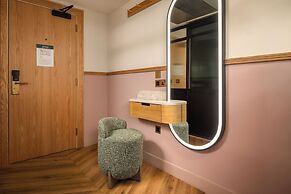 Carlton George Hotel
