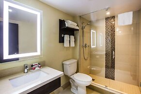 Ramada by Wyndham Jacksons Point