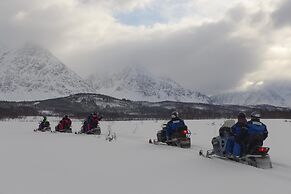 Reisafjord Hotel