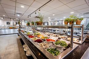Kfar Maccabiah Hotel and Suites