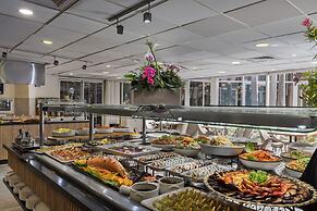 Kfar Maccabiah Hotel and Suites