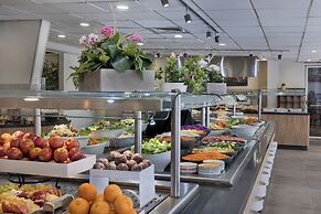 Kfar Maccabiah Hotel and Suites