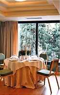 The Park Hotel Piraeus