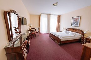 Pannonia Hotel