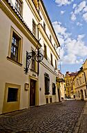 Pytloun Old Armoury Hotel Prague