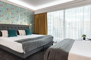 Hotel Charlemagne By HappyCulture