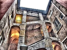 Hotel Charlemagne By HappyCulture