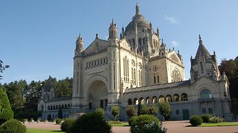 Hôtel Cathédrale, Lisieux