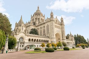 Hôtel Cathédrale, Lisieux