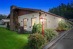 Gold Rush Inn