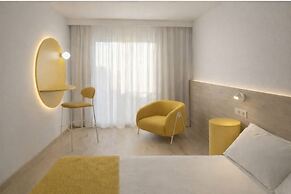 Hotel Num